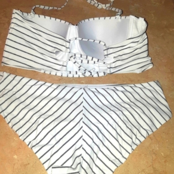New Striped Balconette Push Up Bikini - Picture 3 of 8